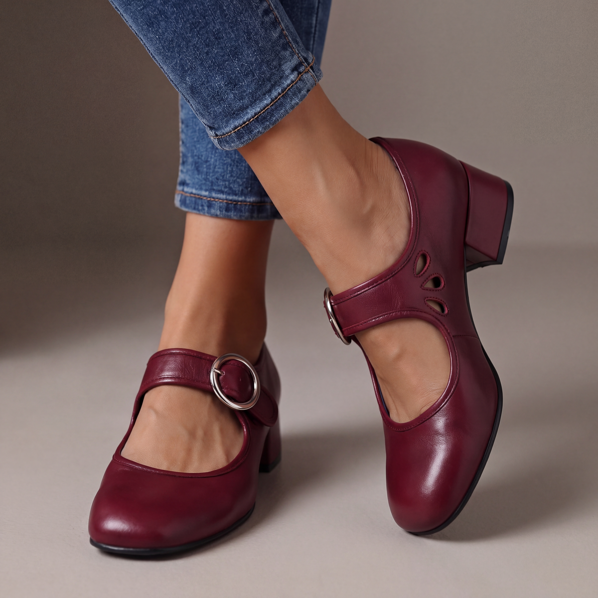 LOTTE | MARY JANES VAN ZACHT LEER